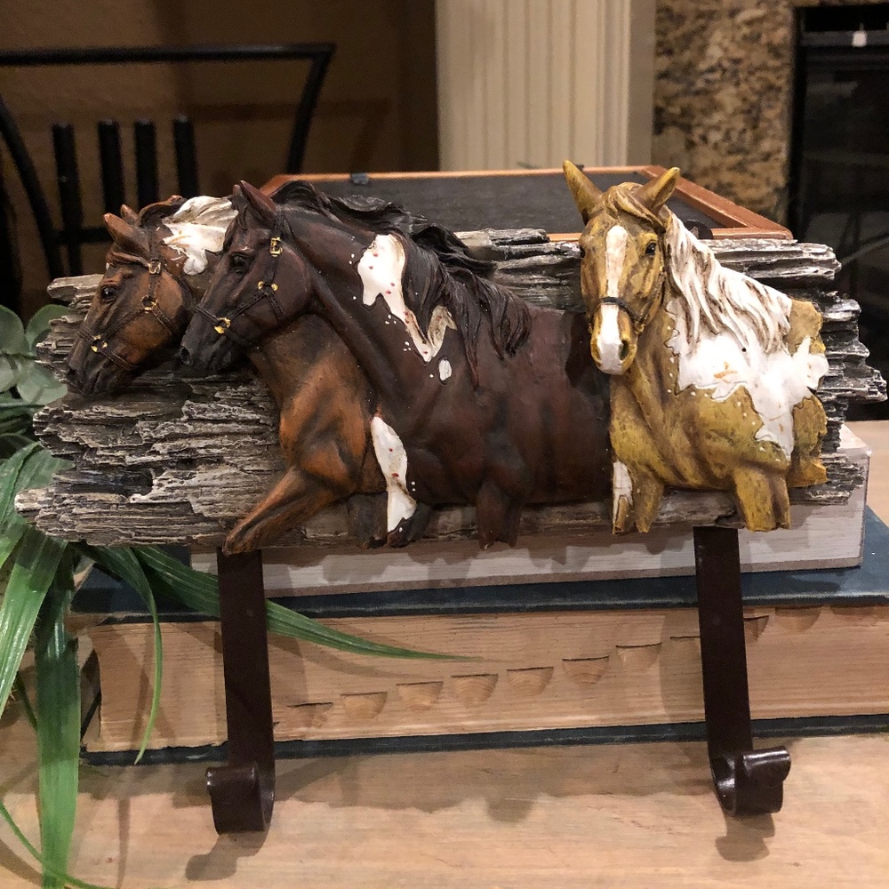 Horse Keys and Letters Holder